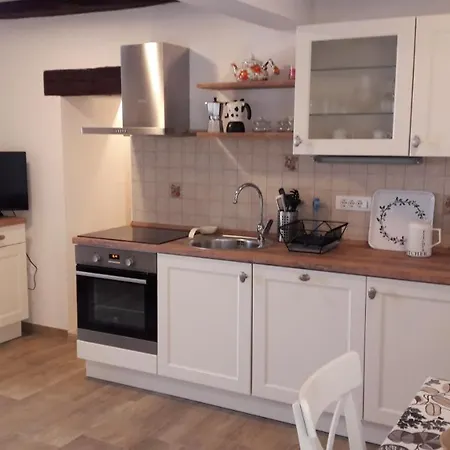 Apartment Nena- Apartman Sa Posebnim Ulazom U Prizemlju, Terasom I Zelenom Okucnicom Rakotule Exterior photo